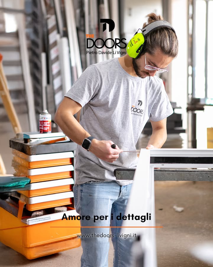 💎 Precisione in ogni dettaglio
Ogni finitura è curata con la
